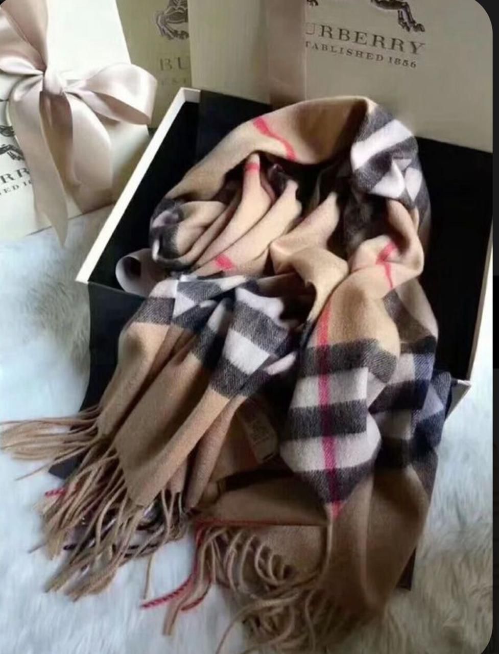Travel-Friendly Lightweight Scarf & Stole
